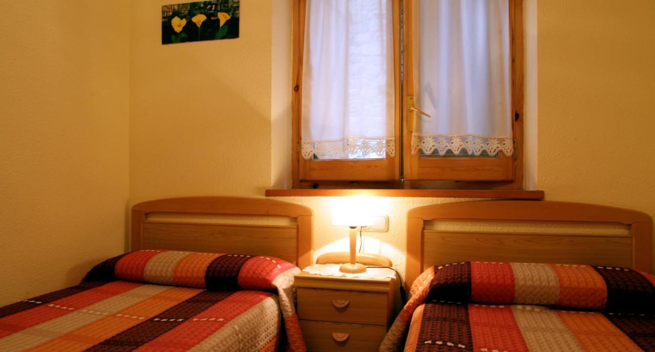 Apartaments La Llucana Barruera Bilik gambar